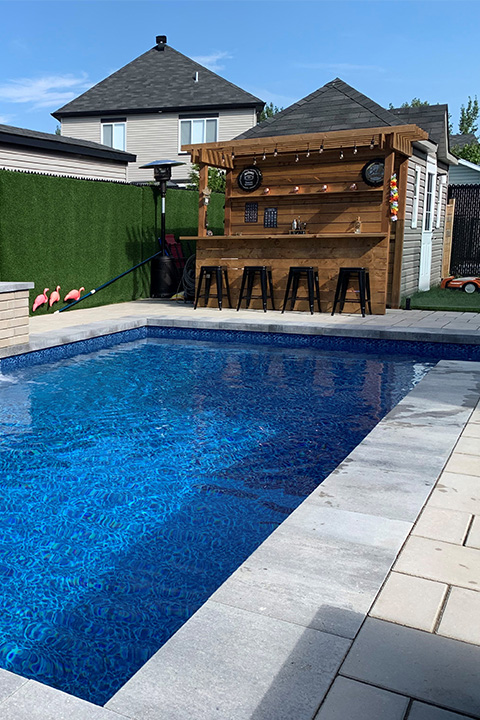 piscine creusée à Laval